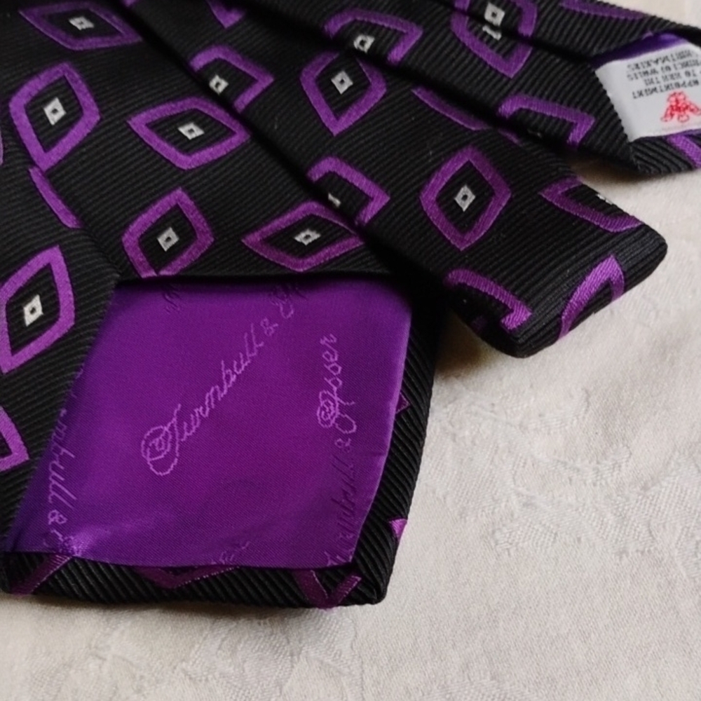 Turnbull & Asser Red and Pink Silk Ties Collection - Picture 5 of 5